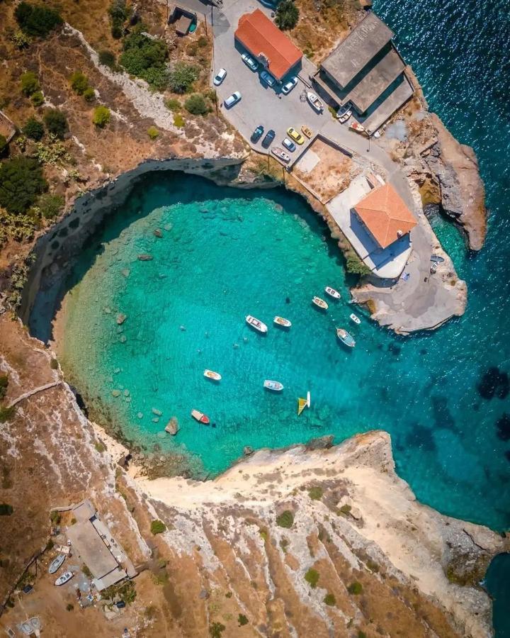 Athevillas Chrysoula Mézapos Exteriör bild