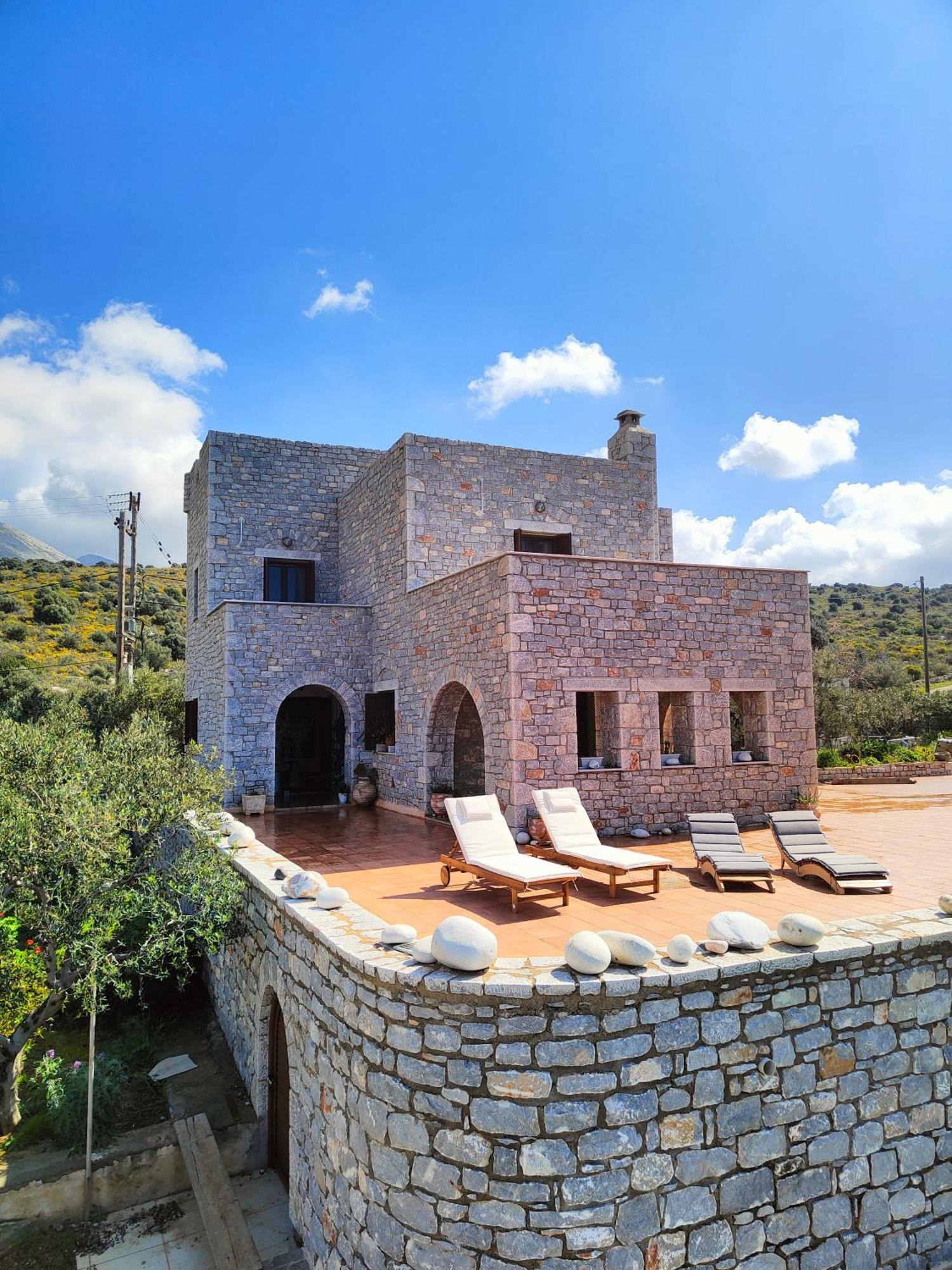 Athevillas Chrysoula Mézapos Exteriör bild