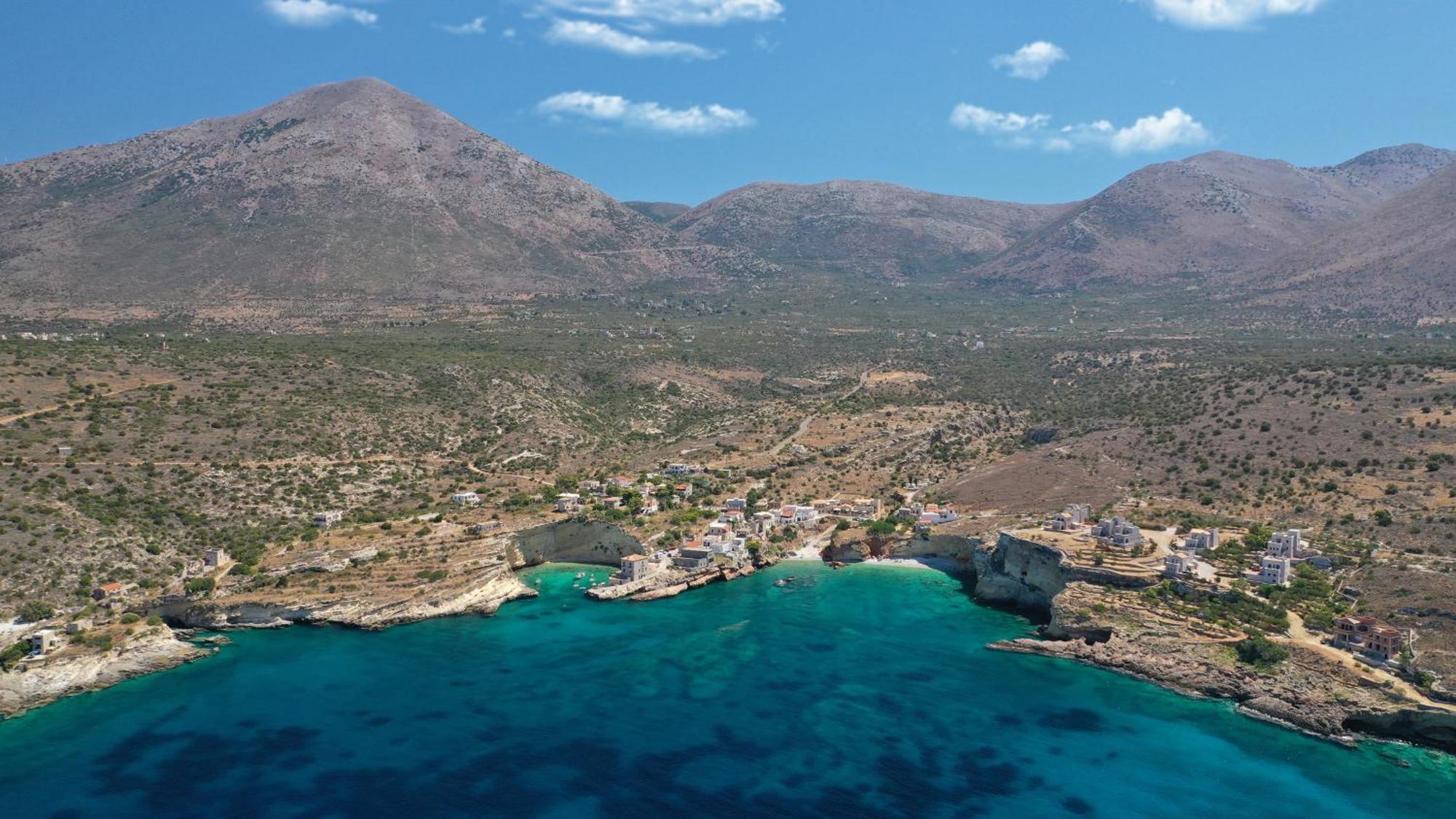Athevillas Chrysoula Mézapos Exteriör bild
