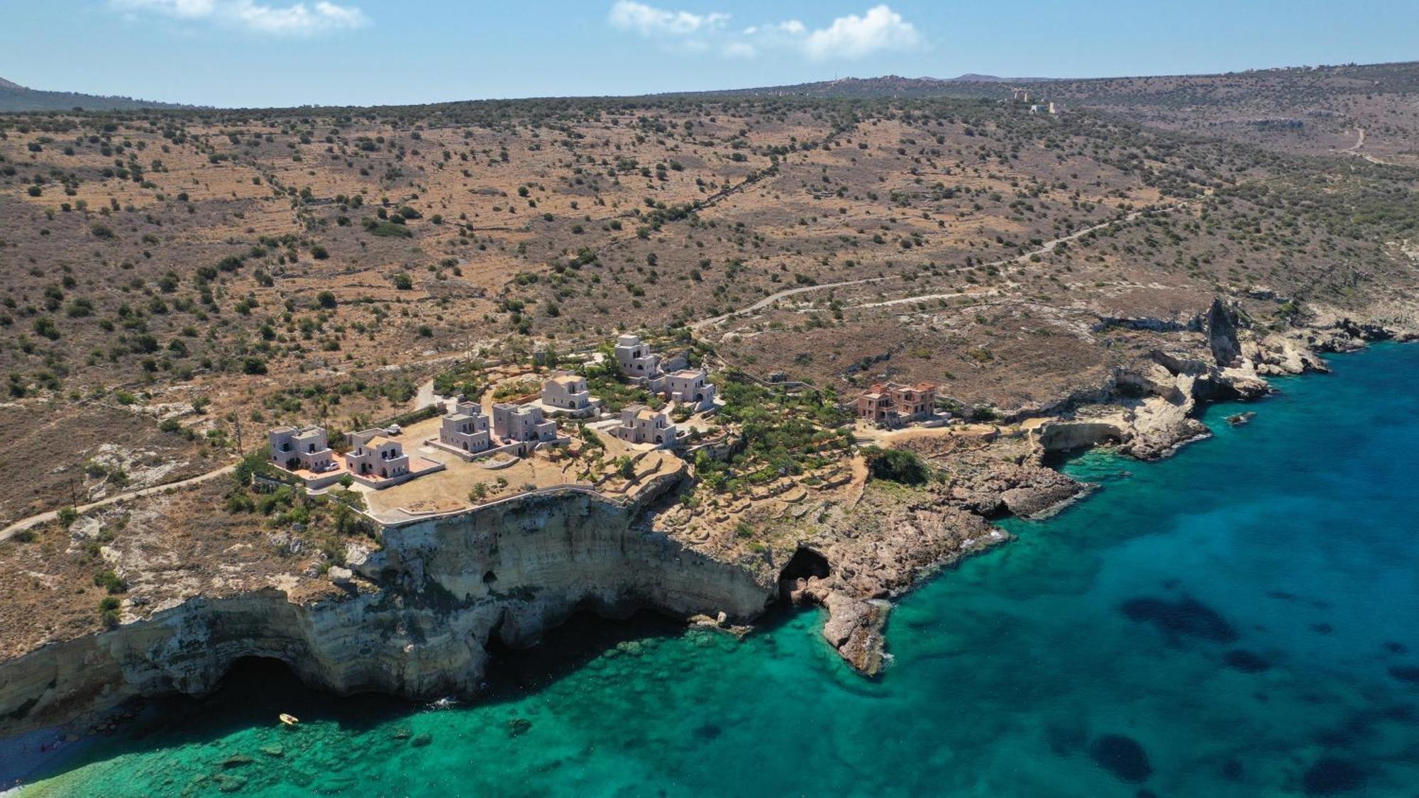 Athevillas Chrysoula Mézapos Exteriör bild